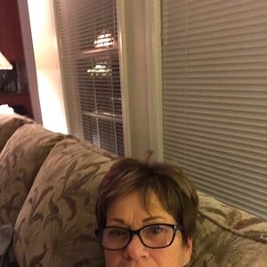 Meet your Posher, Beverly